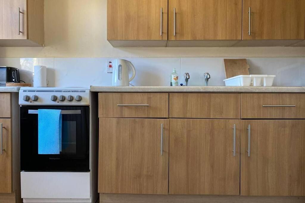 Conveniently Situated 1Bed Apt In Stretford Apartment Manchester Exterior foto