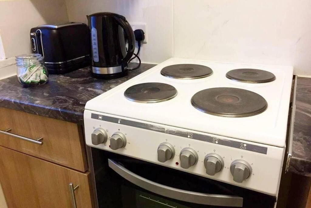 Conveniently Situated 1Bed Apt In Stretford Apartment Manchester Exterior foto